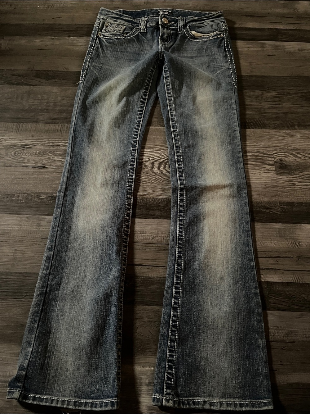 Soundgirl Women's Flare Jeans in Washed Blue